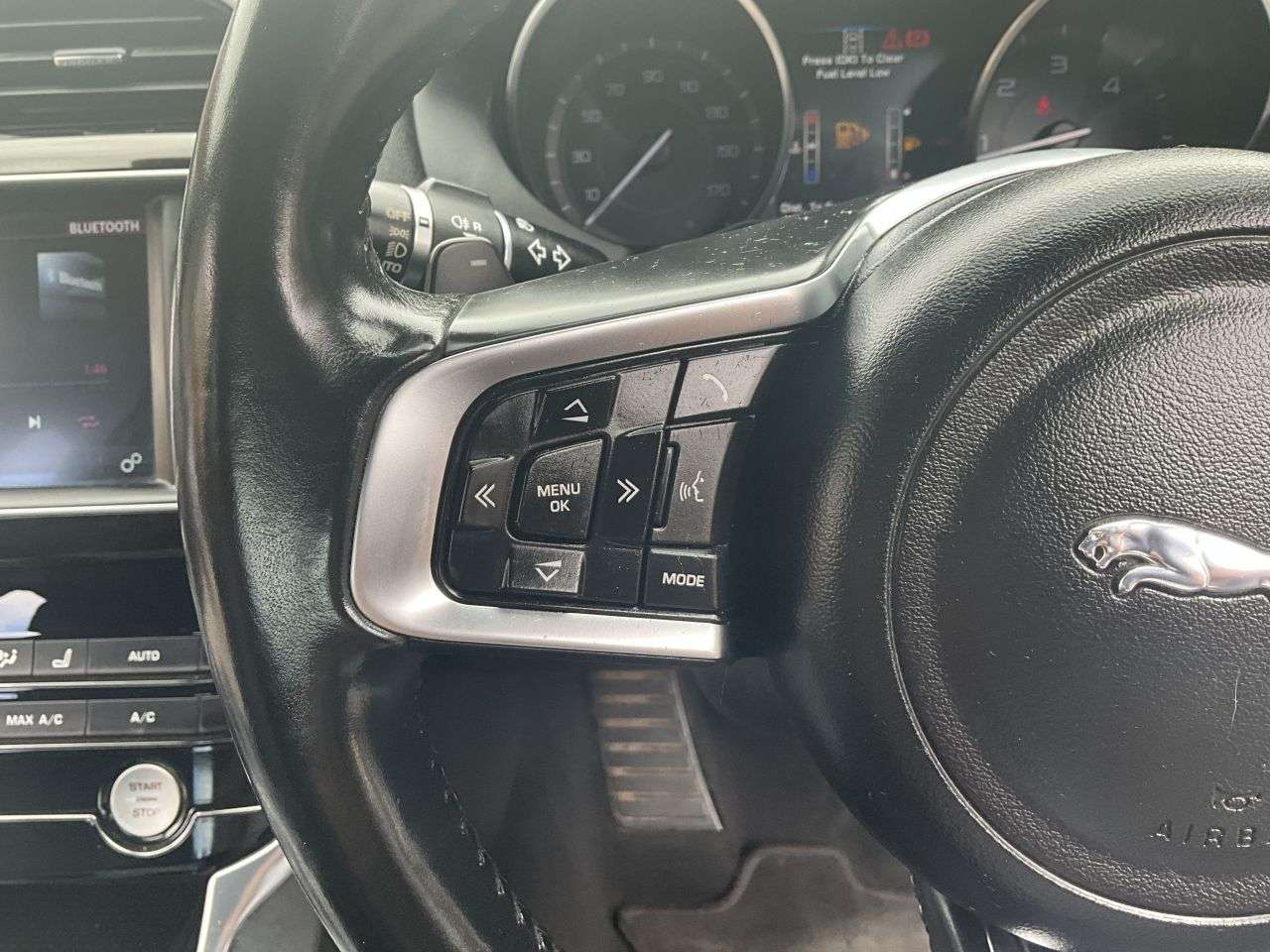 2016 JAGUAR XE 2016 JAGUAR XE