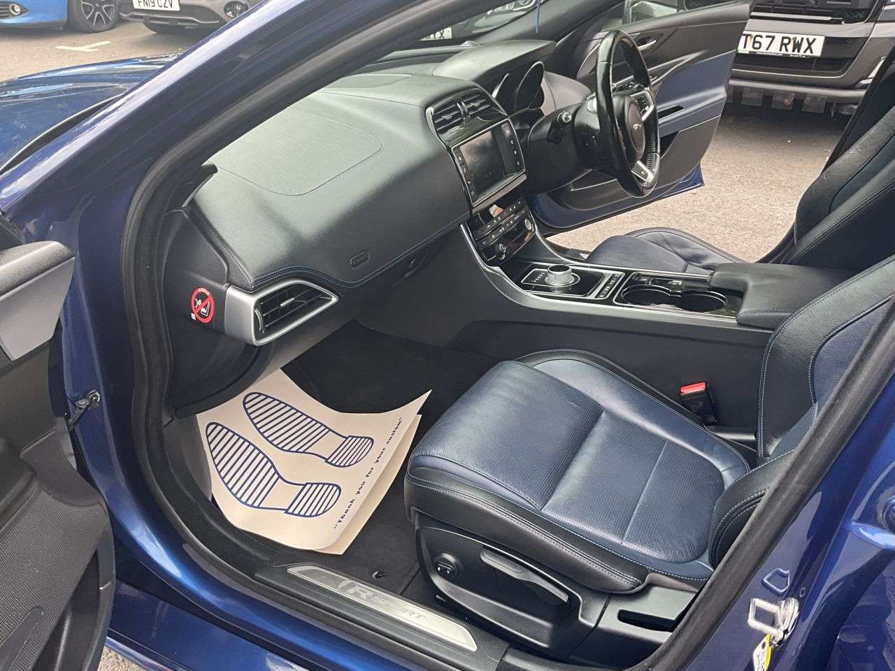 2016 JAGUAR XE 2016 JAGUAR XE