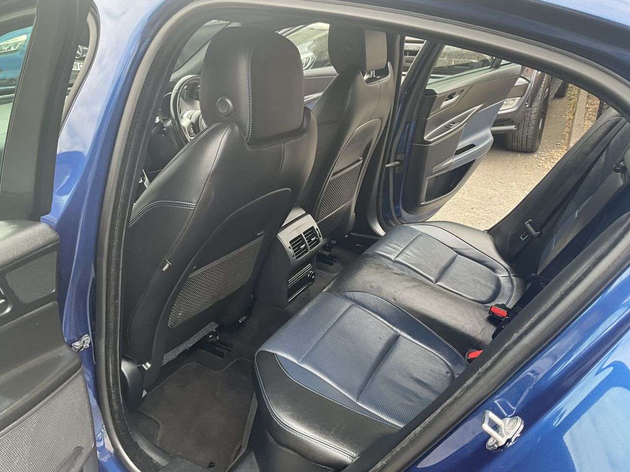2016 JAGUAR XE 2016 JAGUAR XE