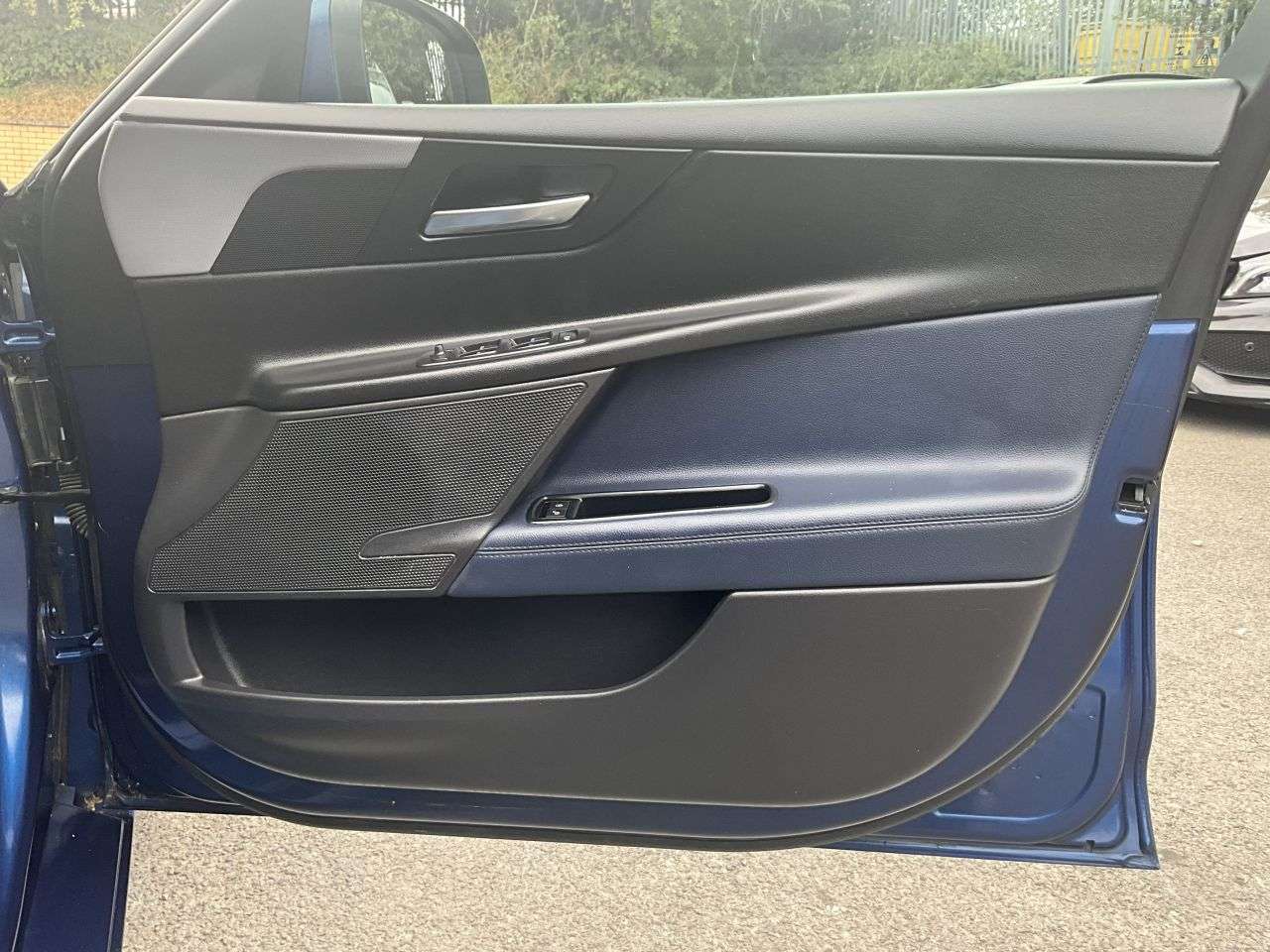 2016 JAGUAR XE 2016 JAGUAR XE