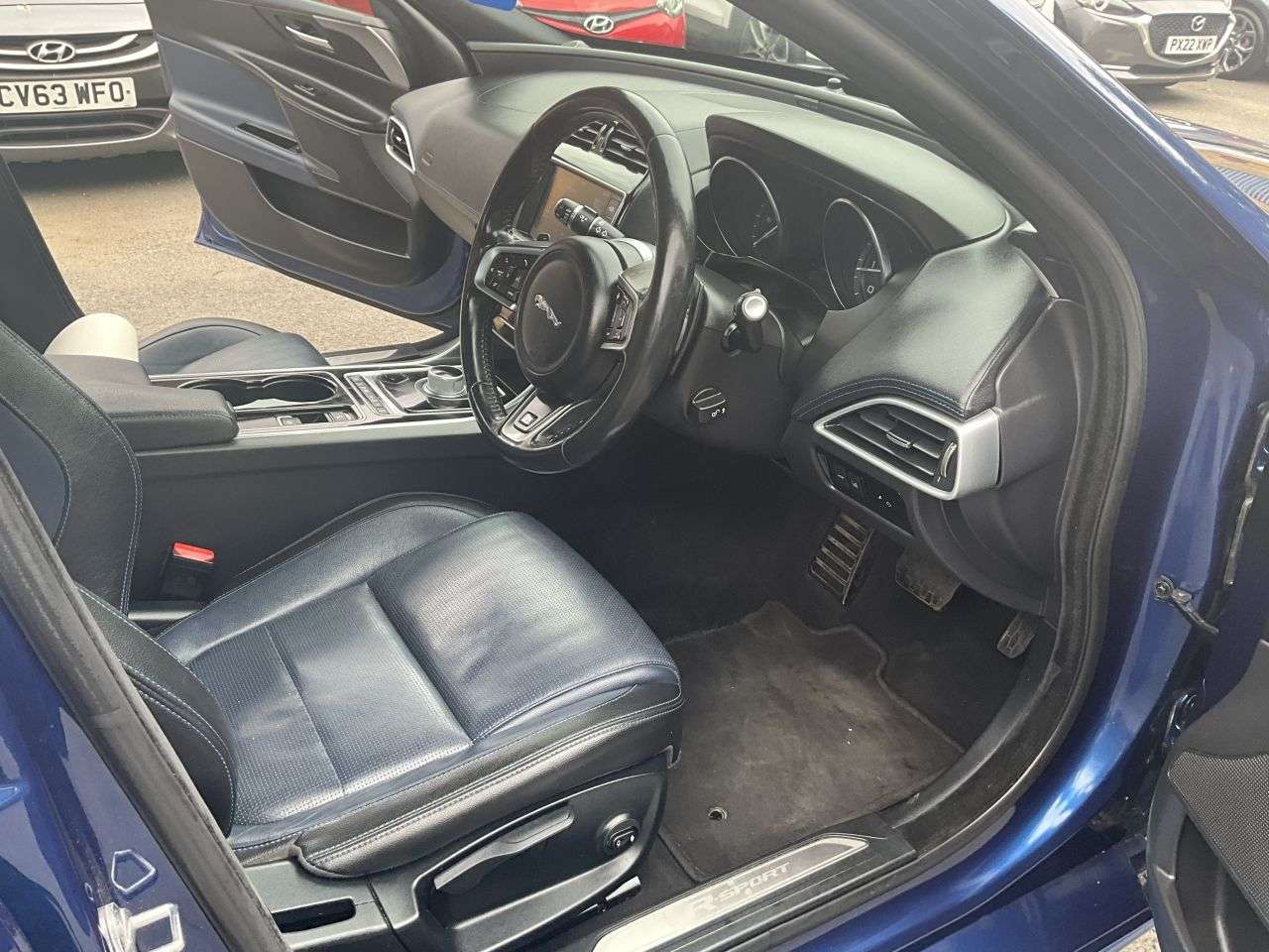 2016 JAGUAR XE 2016 JAGUAR XE