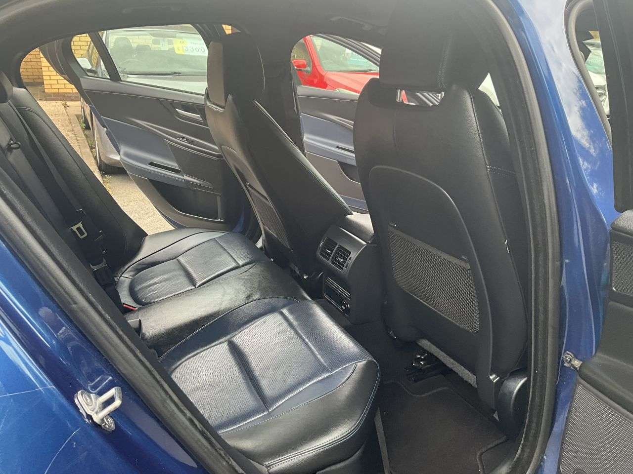 2016 JAGUAR XE 2016 JAGUAR XE