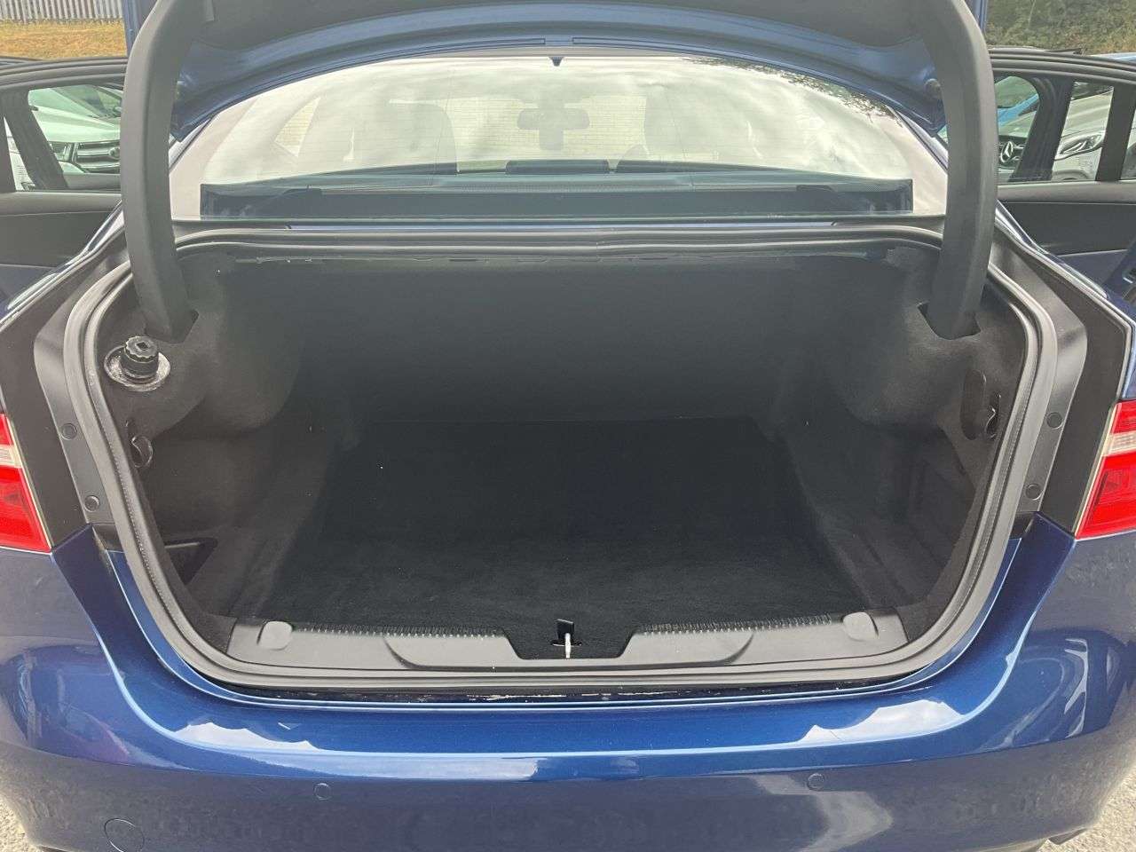 2016 JAGUAR XE 2016 JAGUAR XE