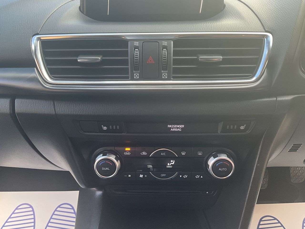 2018 MAZDA MAZDA3 2018 MAZDA MAZDA3