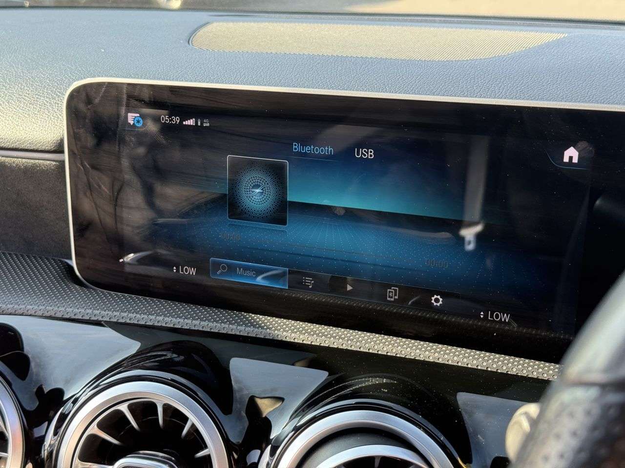 2019 MERCEDES-BENZ A CLASS 2019 MERCEDES-BENZ A CLASS