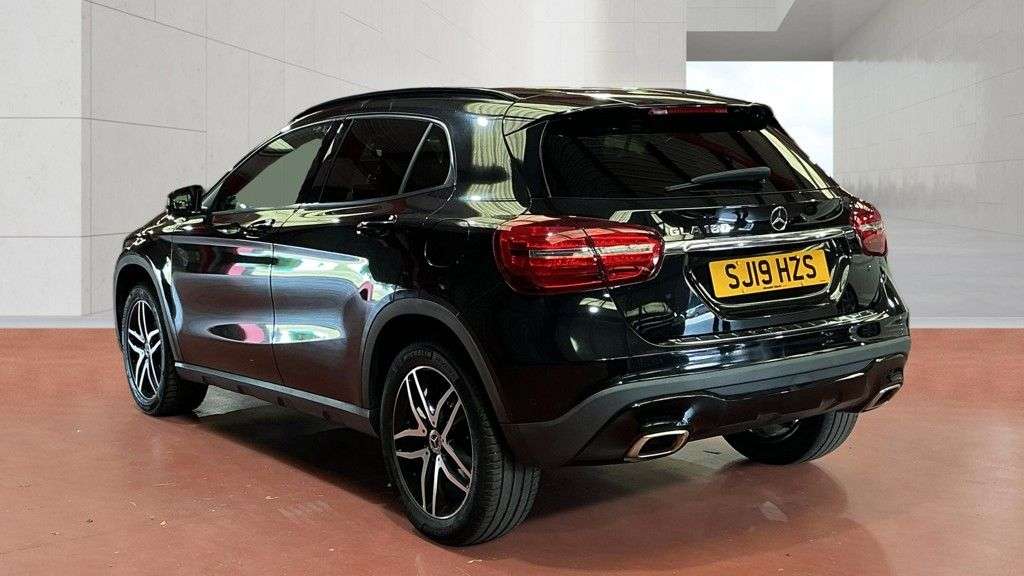 A 2019 MERCEDES-BENZ GLA 1.6 GLA180 Urban Edition SUV 5dr Petrol 7G-DCT Euro 6 (s/s) (122 ps) 2 OWNE A 2019 MERCEDES-BENZ GLA 1.6 GLA180 Urban Edition SUV 5dr Petrol 7G-DCT Euro 6 (s/s) (122 ps) 2 OWNE