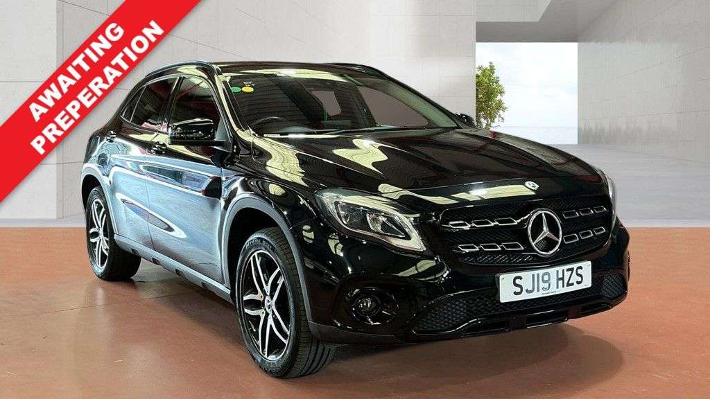 A 2019 MERCEDES-BENZ GLA 1.6 GLA180 Urban Edition SUV 5dr Petrol 7G-DCT Euro 6 (s/s) (122 ps) 2 OWNE A 2019 MERCEDES-BENZ GLA 1.6 GLA180 Urban Edition SUV 5dr Petrol 7G-DCT Euro 6 (s/s) (122 ps) 2 OWNE