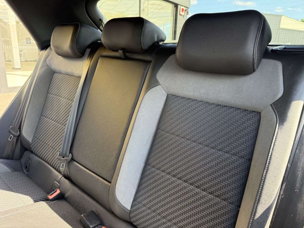 2021 VOLKSWAGEN T-ROC 2021 VOLKSWAGEN T-ROC