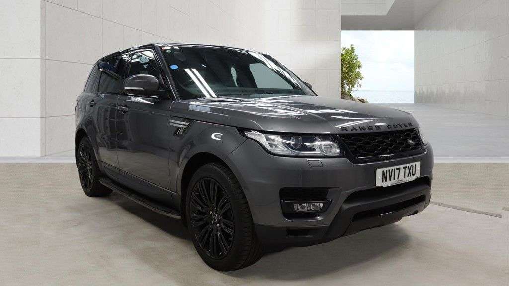 A 2017 LAND ROVER RANGE ROVER SPORT 2.0 SD4 HSE SUV 5dr Diesel Auto 4WD Euro 6 (s/s) (240 ps) 2 KEYS / SERVICE A 2017 LAND ROVER RANGE ROVER SPORT 2.0 SD4 HSE SUV 5dr Diesel Auto 4WD Euro 6 (s/s) (240 ps) 2 KEYS / SERVICE