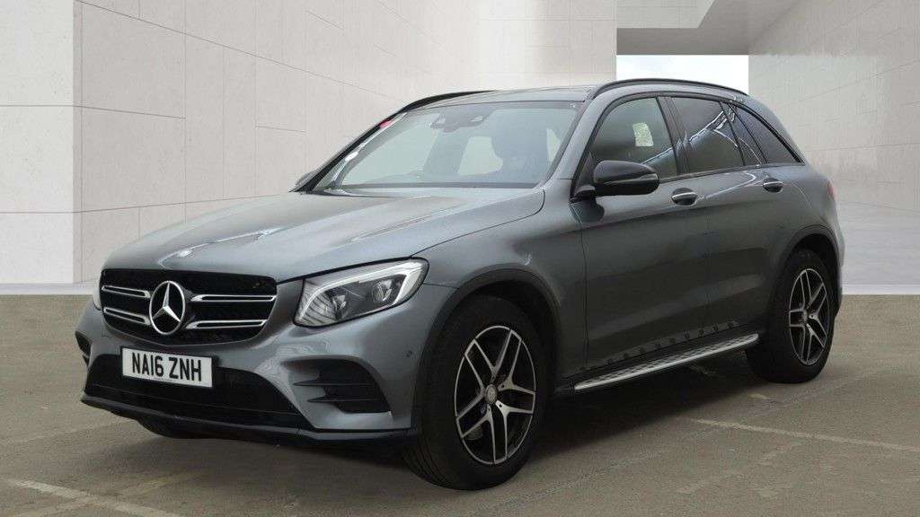 A 2016 MERCEDES-BENZ GLC 2.1 GLC220d AMG Line (Premium) SUV 5dr Diesel G-Tronic 4MATIC Euro 6 (s/s) A 2016 MERCEDES-BENZ GLC 2.1 GLC220d AMG Line (Premium) SUV 5dr Diesel G-Tronic 4MATIC Euro 6 (s/s)