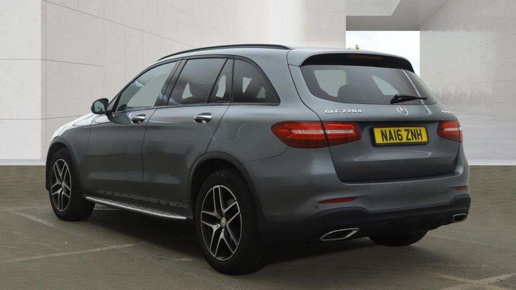 A 2016 MERCEDES-BENZ GLC 2.1 GLC220d AMG Line (Premium) SUV 5dr Diesel G-Tronic 4MATIC Euro 6 (s/s) A 2016 MERCEDES-BENZ GLC 2.1 GLC220d AMG Line (Premium) SUV 5dr Diesel G-Tronic 4MATIC Euro 6 (s/s)