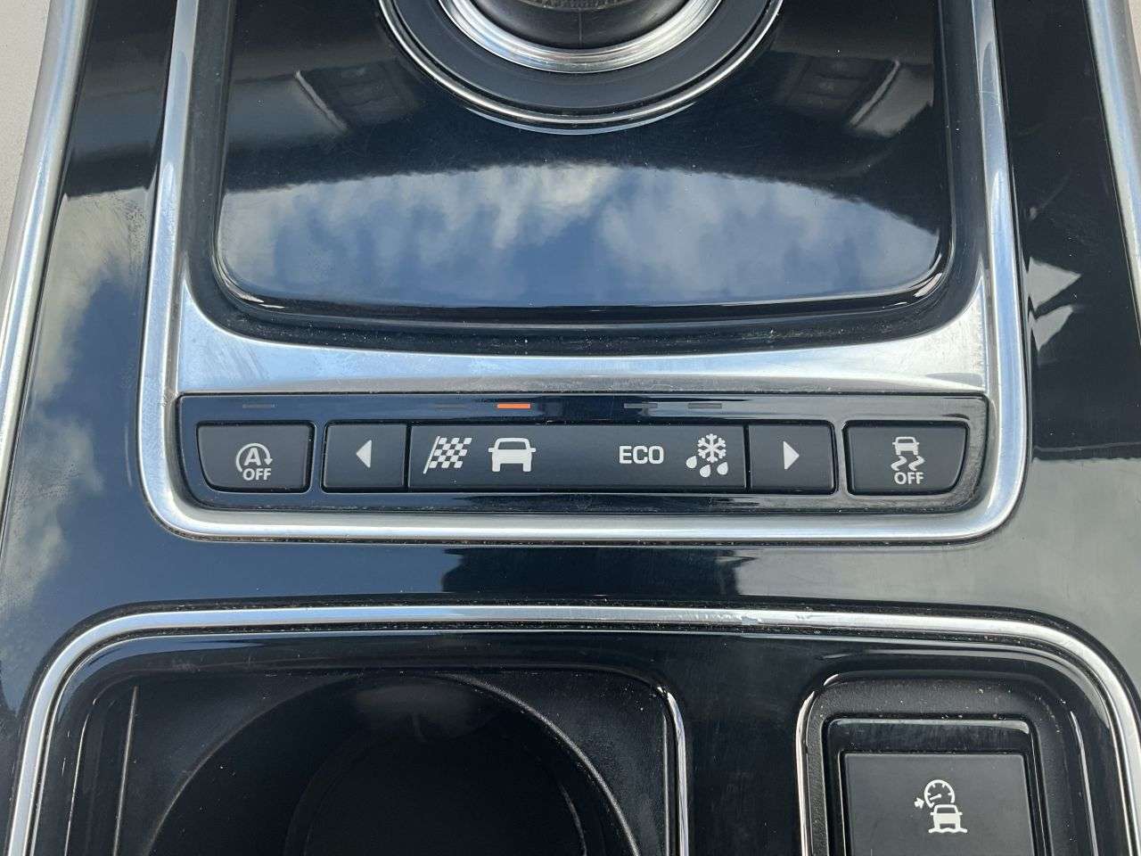 2017 JAGUAR XF 2017 JAGUAR XF