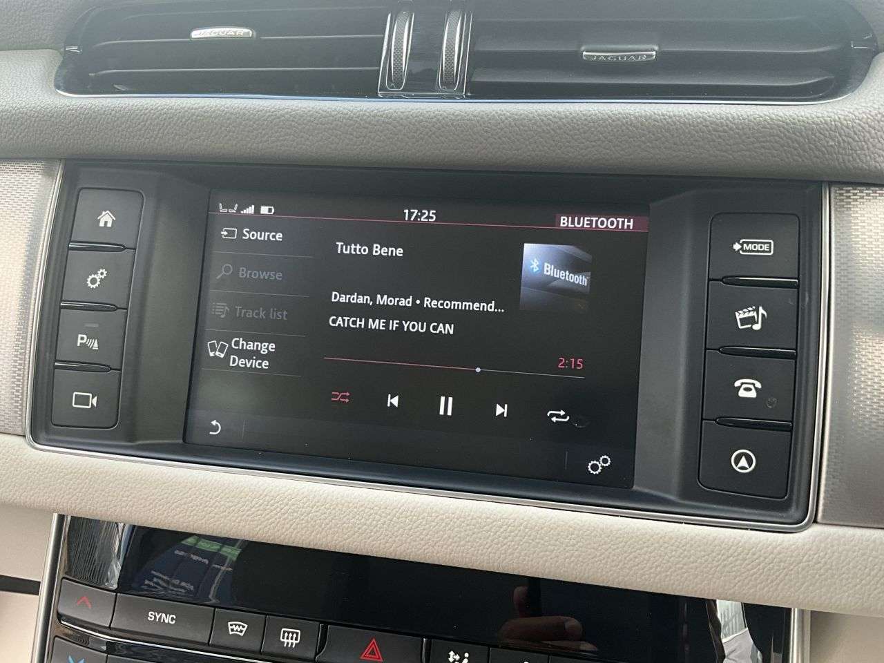 2017 JAGUAR XF 2017 JAGUAR XF