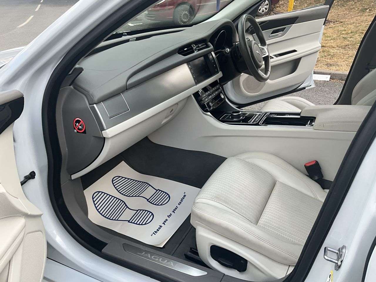 2017 JAGUAR XF 2017 JAGUAR XF