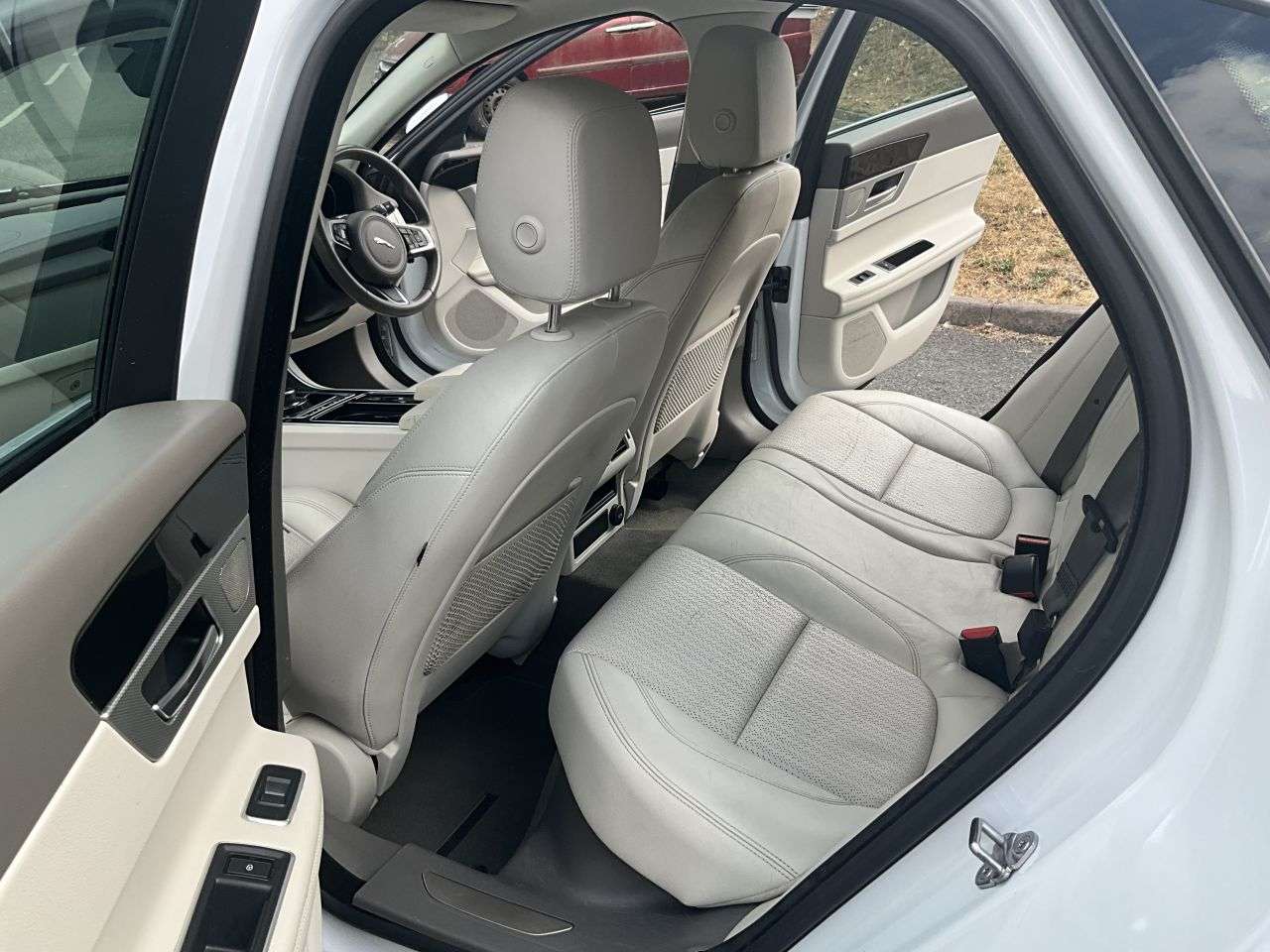 2017 JAGUAR XF 2017 JAGUAR XF
