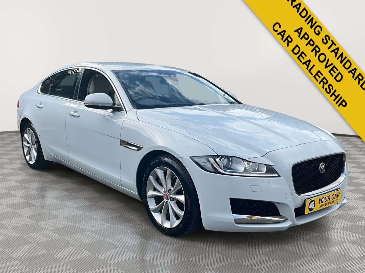 A 2017 JAGUAR XF 2.0i Prestige Saloon 4dr Petrol Auto Euro 6 (s/s) (200 ps) 11 MONTHS MOT A 2017 JAGUAR XF 2.0i Prestige Saloon 4dr Petrol Auto Euro 6 (s/s) (200 ps) 11 MONTHS MOT