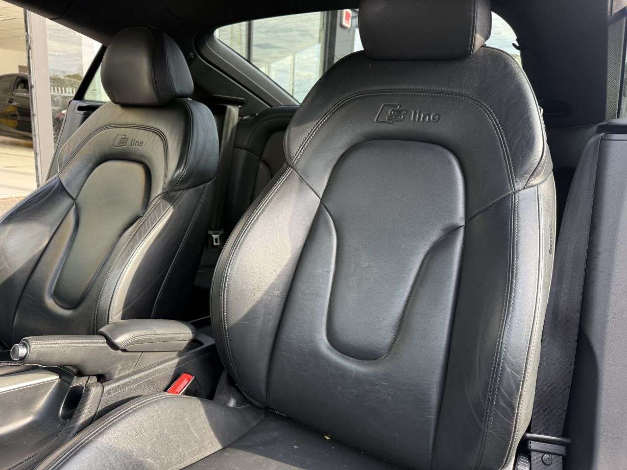 2011 AUDI TT 2011 AUDI TT