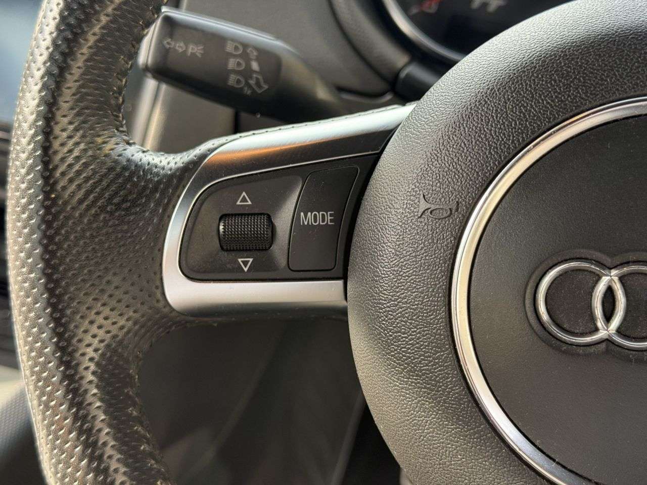 2011 AUDI TT 2011 AUDI TT