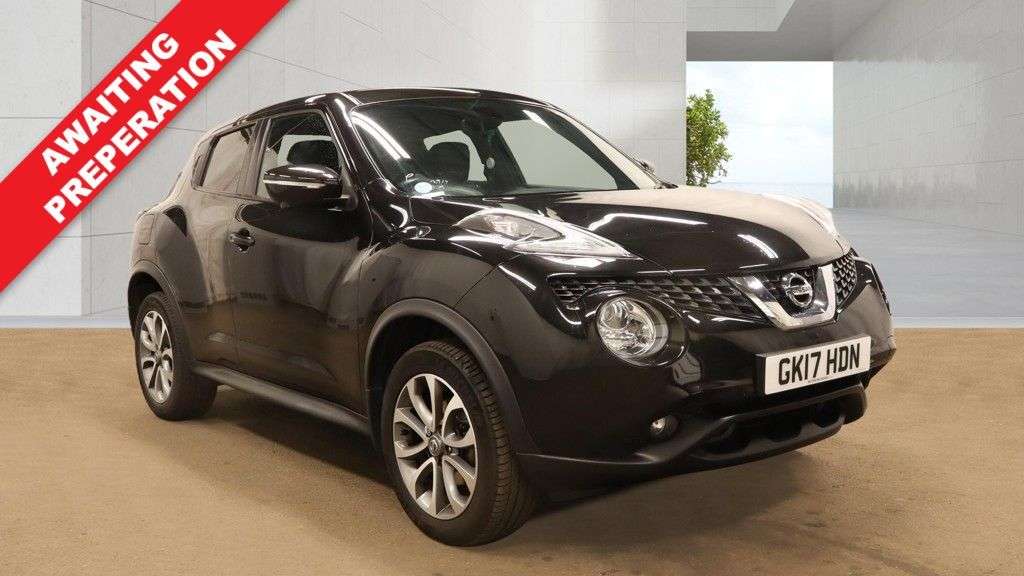 A 2017 NISSAN JUKE 1.6 Tekna SUV 5dr Petrol XTRON Euro 6 (117 ps) 1 OWNERS FROM NEW A 2017 NISSAN JUKE 1.6 Tekna SUV 5dr Petrol XTRON Euro 6 (117 ps) 1 OWNERS FROM NEW