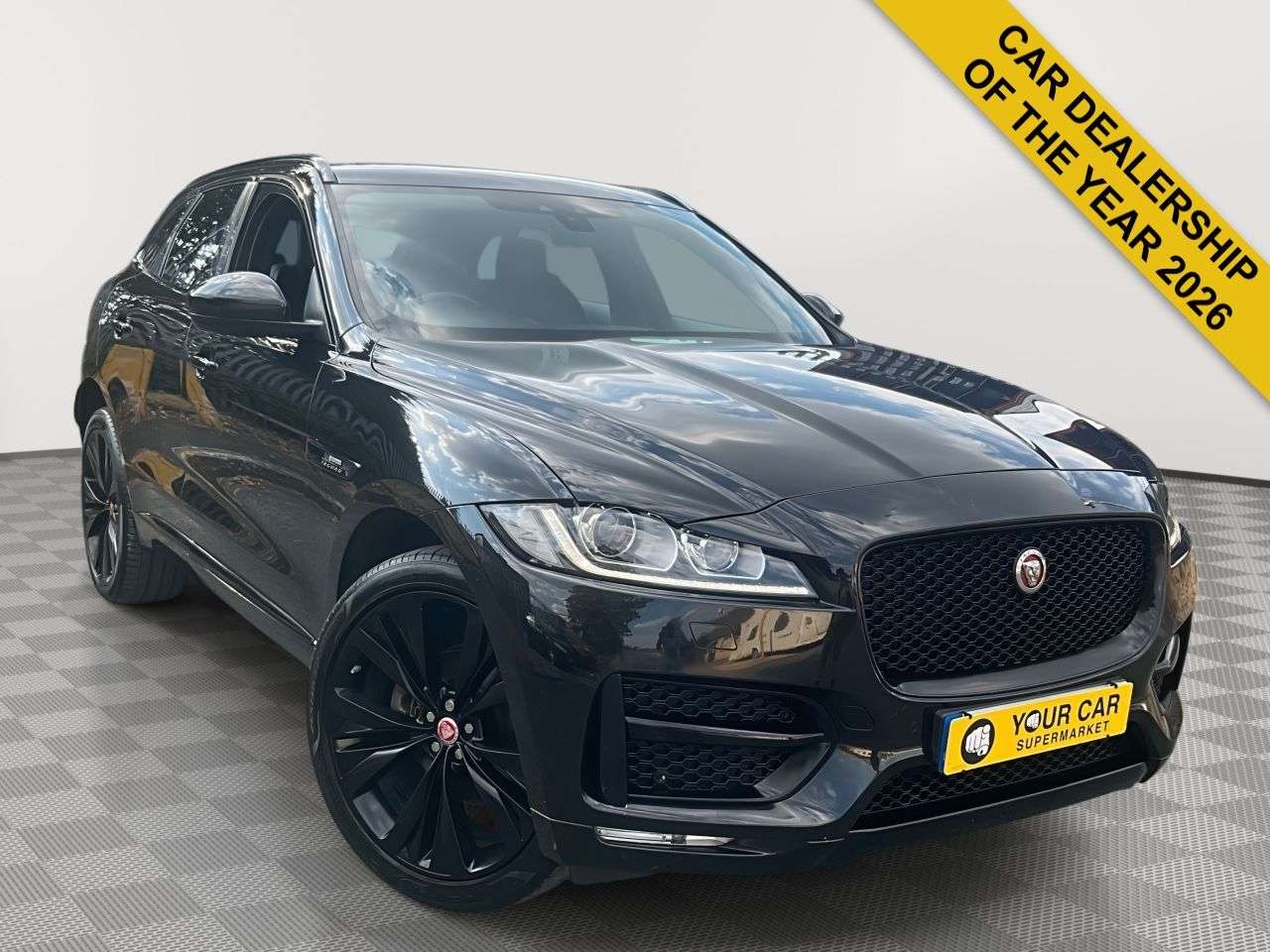 A 2017 JAGUAR F-PACE 2.0 D180 R-Sport SUV 5dr Diesel Auto AWD Euro 6 (s/s) (180 ps) 2 OWNERS / S A 2017 JAGUAR F-PACE 2.0 D180 R-Sport SUV 5dr Diesel Auto AWD Euro 6 (s/s) (180 ps) 2 OWNERS / S
