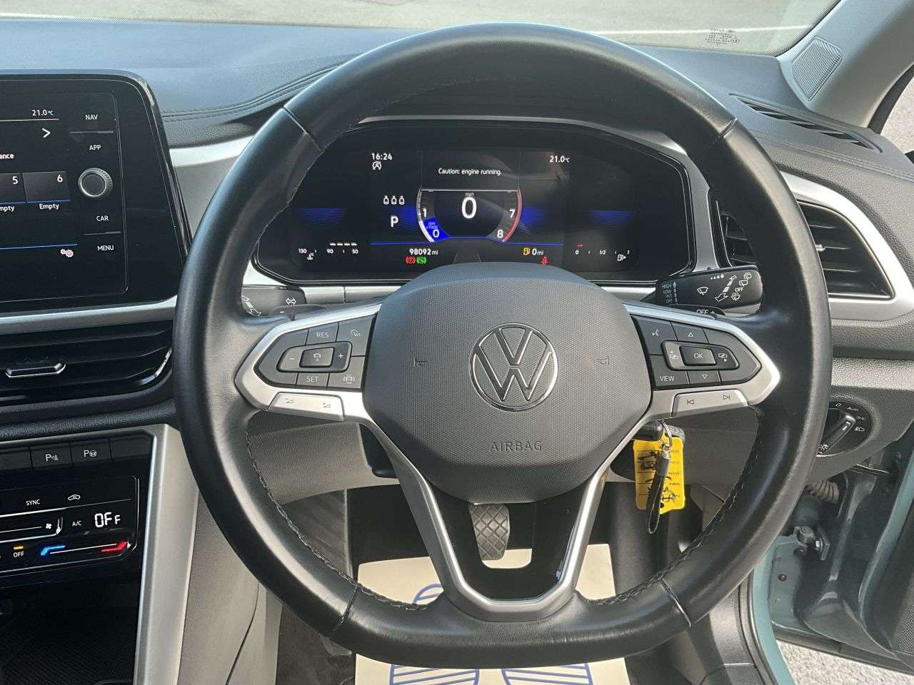 2023 VOLKSWAGEN T-ROC 2023 VOLKSWAGEN T-ROC