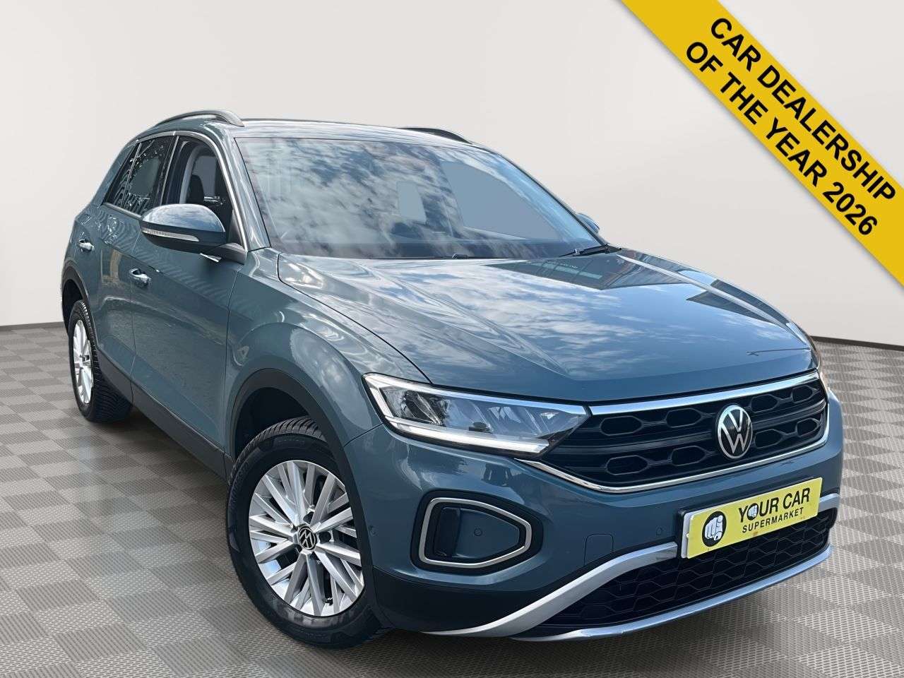 A 2023 VOLKSWAGEN T-ROC 1.5 TSI Life SUV 5dr Petrol DSG Euro 6 (s/s) (150 ps) 1 OWNER / SAT NAV / L A 2023 VOLKSWAGEN T-ROC 1.5 TSI Life SUV 5dr Petrol DSG Euro 6 (s/s) (150 ps) 1 OWNER / SAT NAV / L
