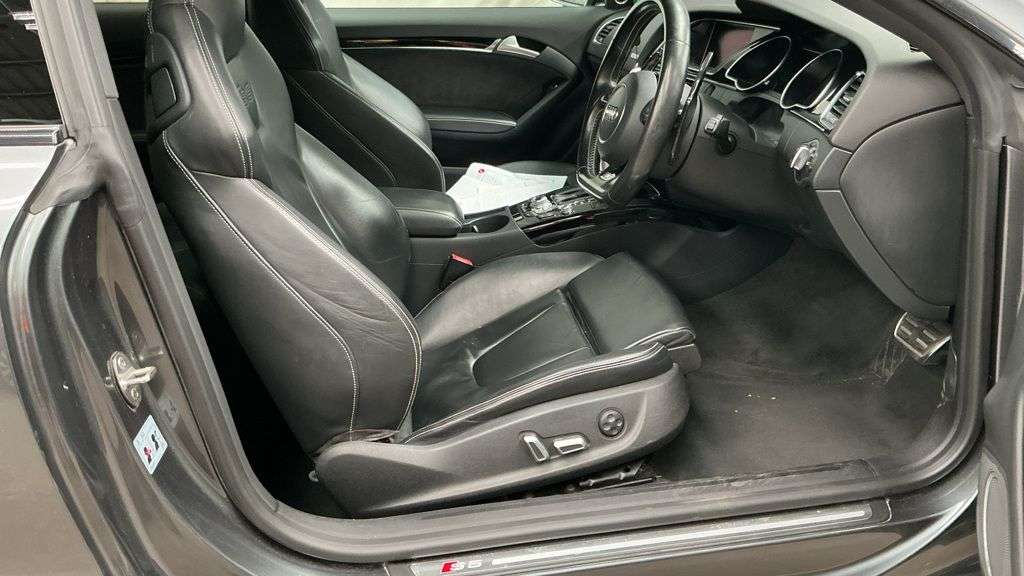 2016 AUDI S5 2016 AUDI S5
