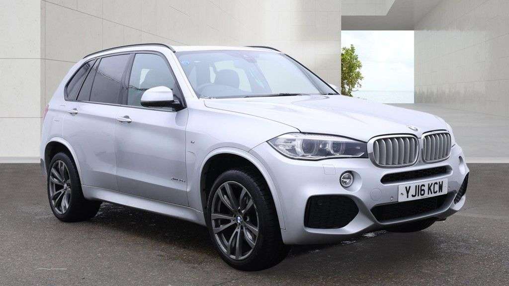 A 2016 BMW X5 3.0 40d M Sport SUV 5dr Diesel Auto xDrive Euro 6 (s/s) (313 ps) 2 KEYS/ NA A 2016 BMW X5 3.0 40d M Sport SUV 5dr Diesel Auto xDrive Euro 6 (s/s) (313 ps) 2 KEYS/ NA