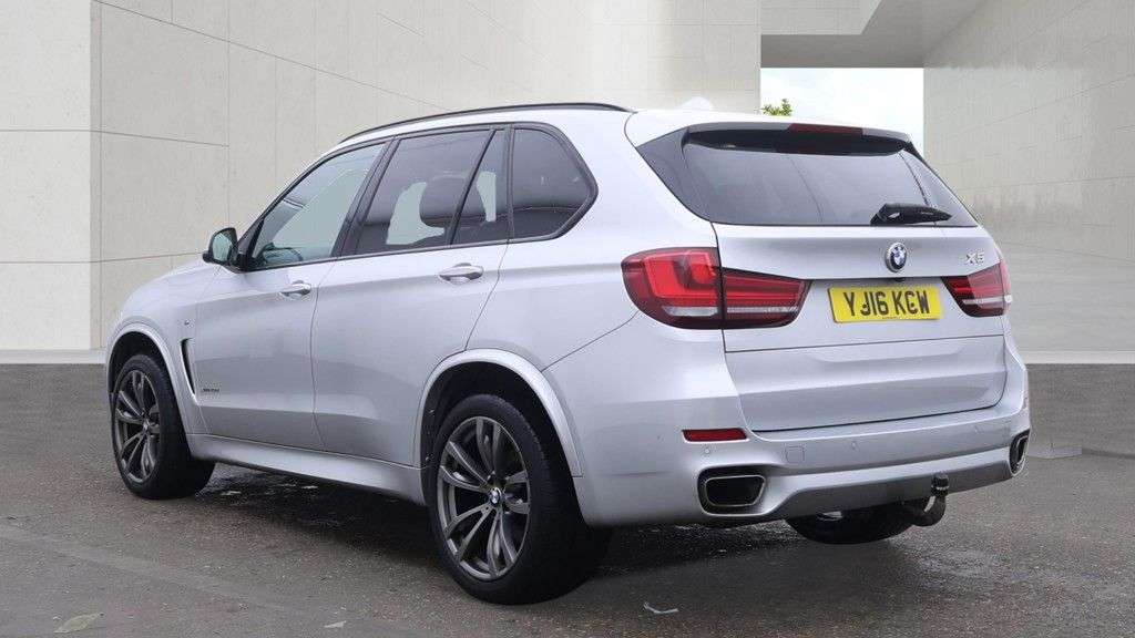A 2016 BMW X5 3.0 40d M Sport SUV 5dr Diesel Auto xDrive Euro 6 (s/s) (313 ps) 2 KEYS/ NA A 2016 BMW X5 3.0 40d M Sport SUV 5dr Diesel Auto xDrive Euro 6 (s/s) (313 ps) 2 KEYS/ NA