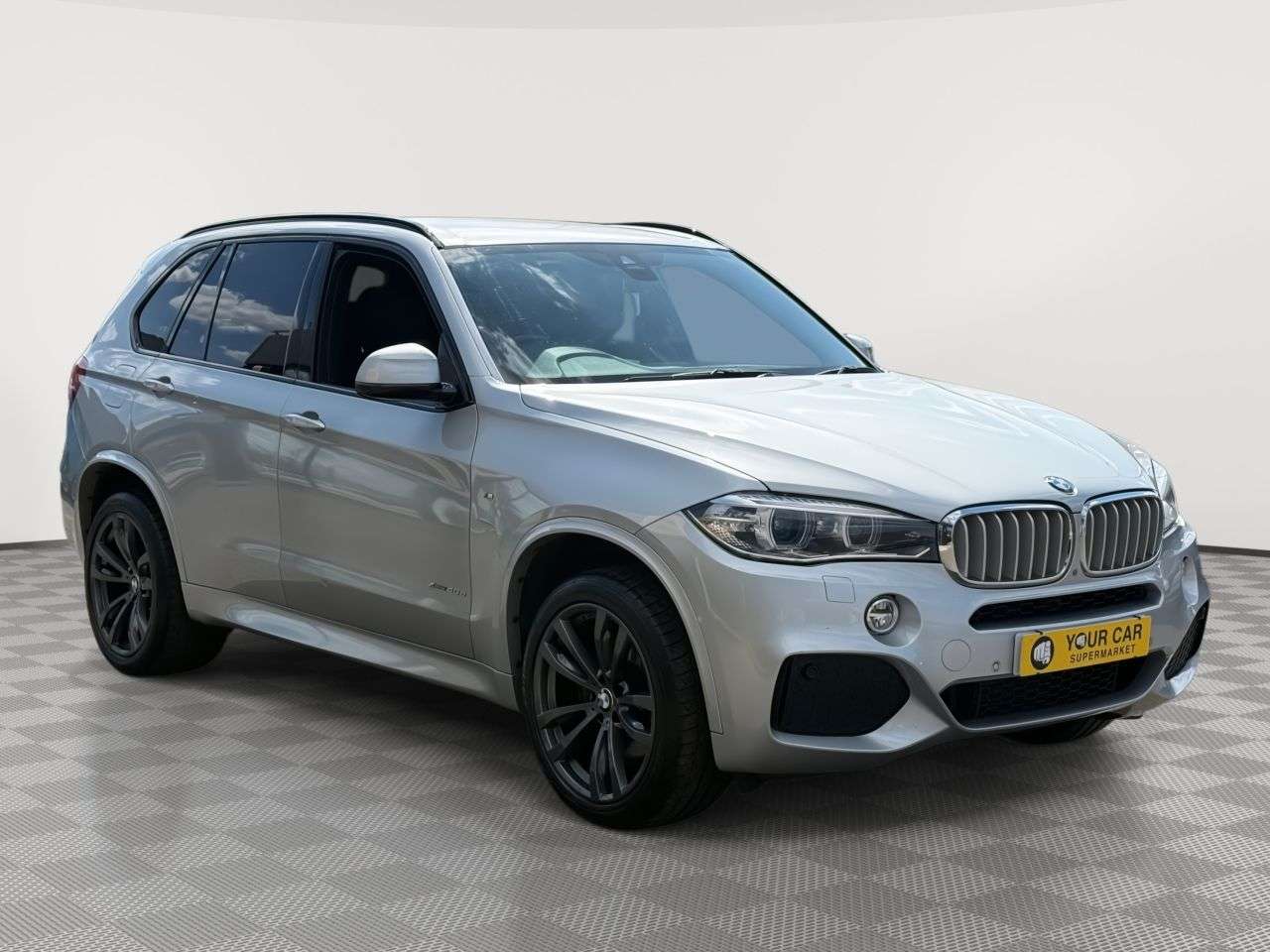 A 2016 BMW X5 3.0 40d M Sport SUV 5dr Diesel Auto xDrive Euro 6 (s/s) (313 ps) 2 KEYS/ NA A 2016 BMW X5 3.0 40d M Sport SUV 5dr Diesel Auto xDrive Euro 6 (s/s) (313 ps) 2 KEYS/ NA