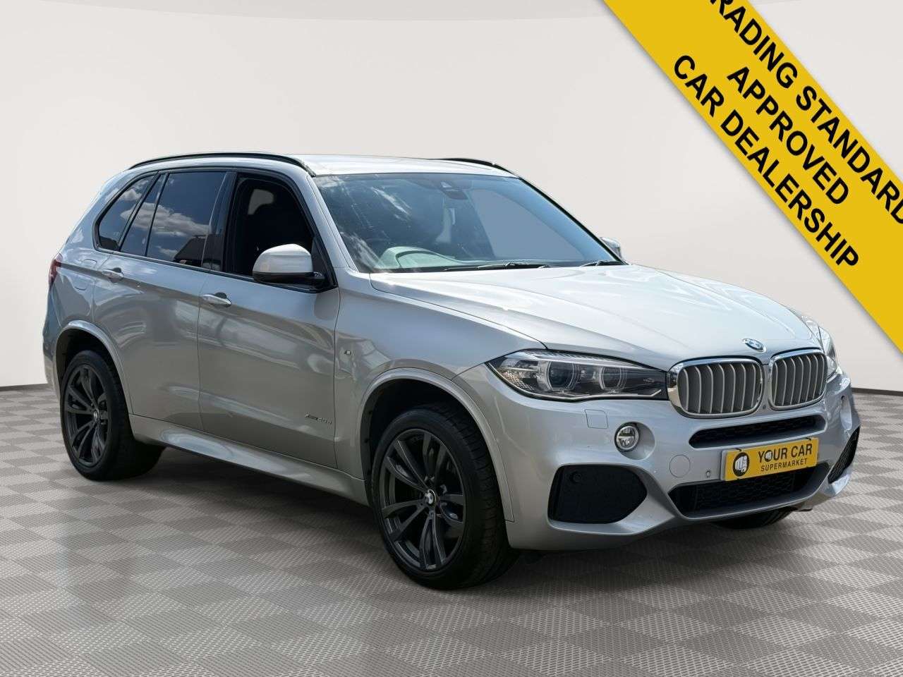 A 2016 BMW X5 3.0 40d M Sport SUV 5dr Diesel Auto xDrive Euro 6 (s/s) (313 ps) 2 KEYS/ NA A 2016 BMW X5 3.0 40d M Sport SUV 5dr Diesel Auto xDrive Euro 6 (s/s) (313 ps) 2 KEYS/ NA