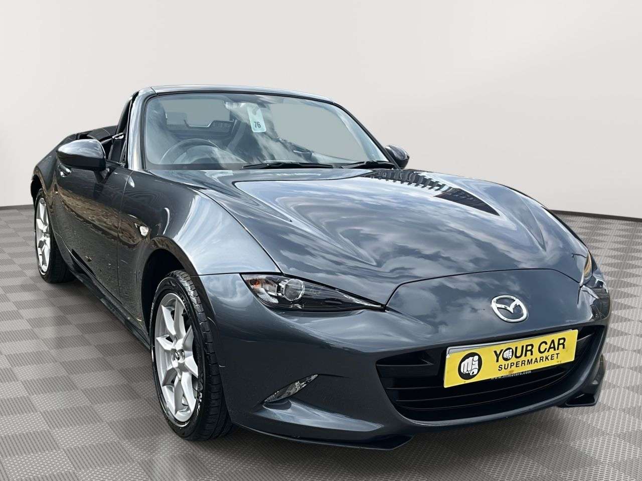 A 2016 MAZDA MX-5 1.5 SKYACTIV-G SE Convertible 2dr Petrol Manual Euro 6 (131 ps) 2 KEYS/LOW A 2016 MAZDA MX-5 1.5 SKYACTIV-G SE Convertible 2dr Petrol Manual Euro 6 (131 ps) 2 KEYS/LOW