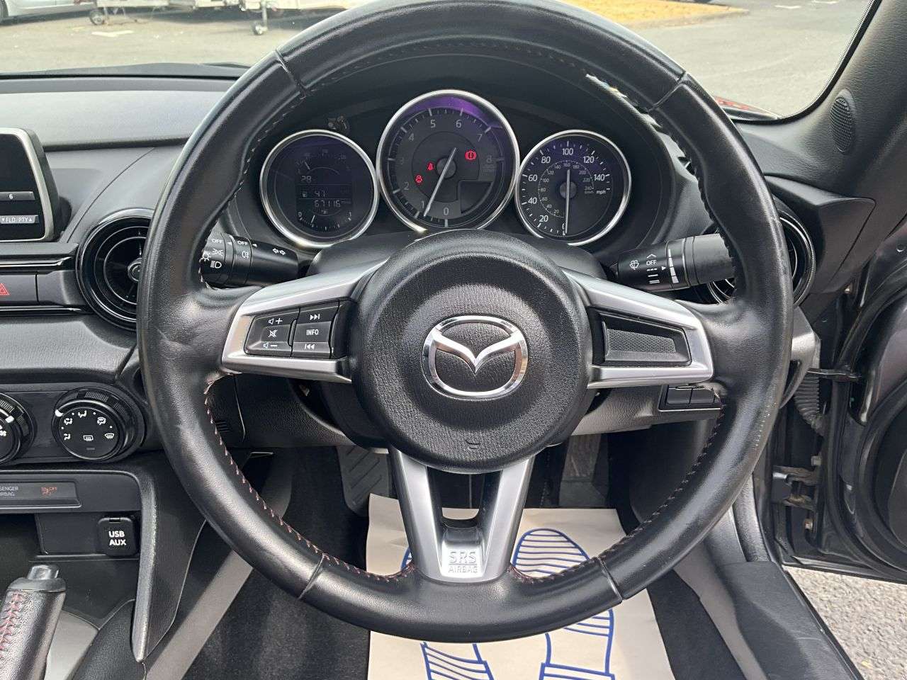 2016 MAZDA MX-5 2016 MAZDA MX-5