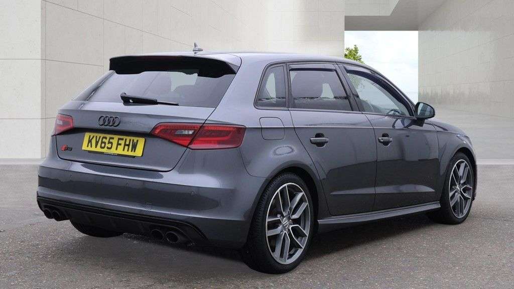 2015 AUDI S3 2015 AUDI S3