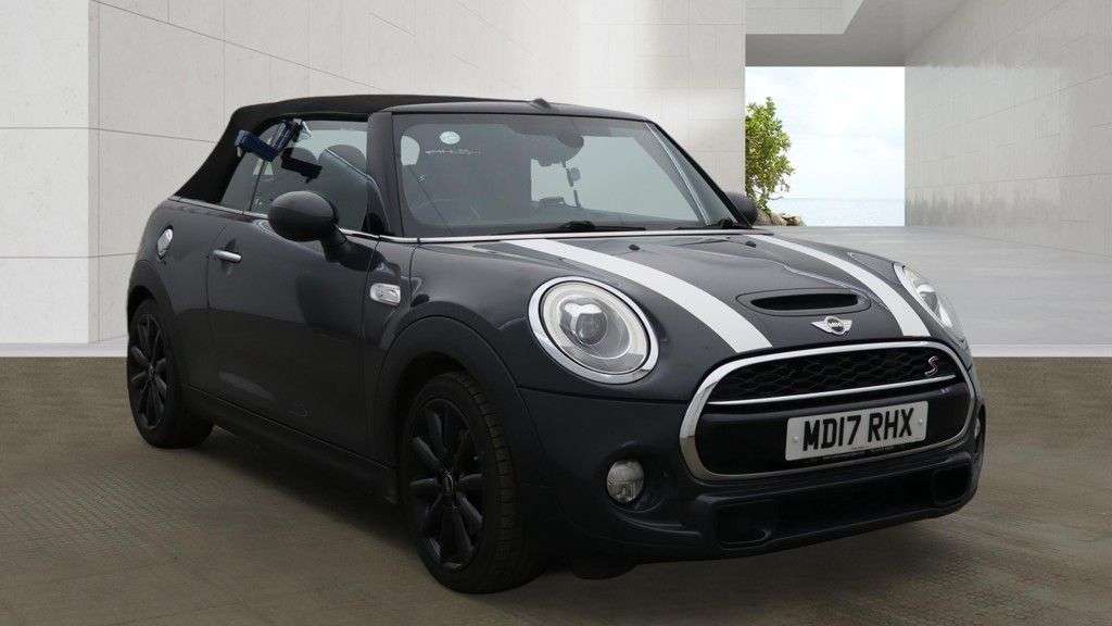 A 2017 MINI CONVERTIBLE 2.0 Cooper S Convertible 2dr Petrol Manual Euro 6 (s/s) (192 ps) 2 KEYS/ LO A 2017 MINI CONVERTIBLE 2.0 Cooper S Convertible 2dr Petrol Manual Euro 6 (s/s) (192 ps) 2 KEYS/ LO