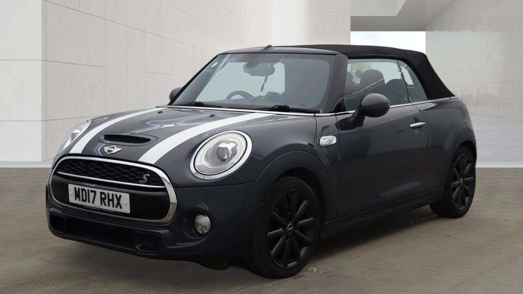 A 2017 MINI CONVERTIBLE 2.0 Cooper S Convertible 2dr Petrol Manual Euro 6 (s/s) (192 ps) 2 KEYS/ LO A 2017 MINI CONVERTIBLE 2.0 Cooper S Convertible 2dr Petrol Manual Euro 6 (s/s) (192 ps) 2 KEYS/ LO