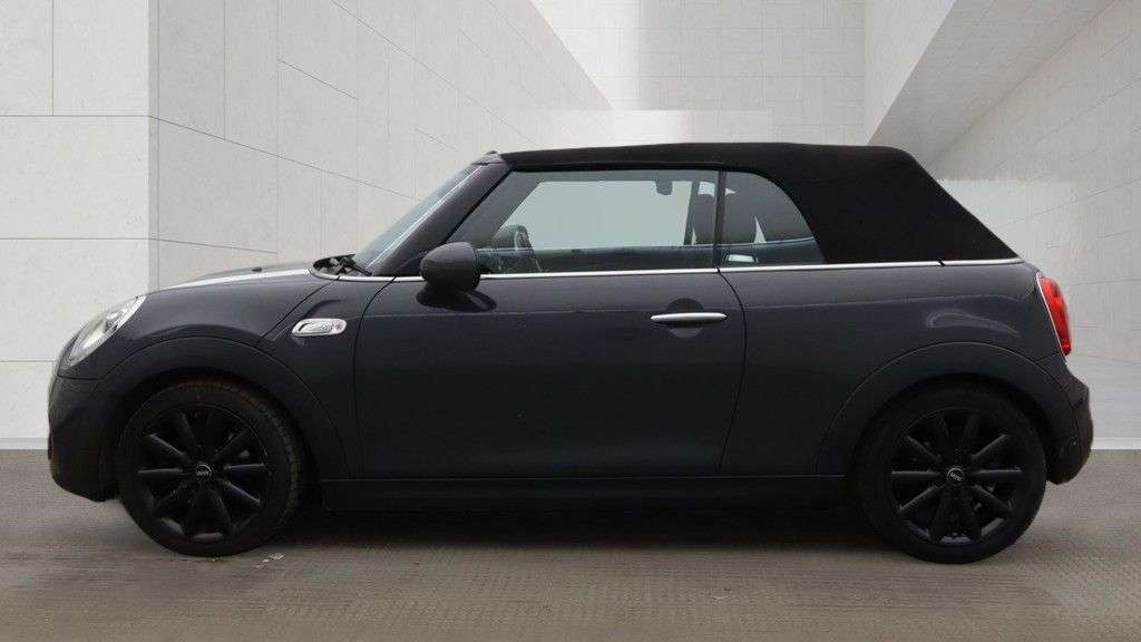 2017 MINI CONVERTIBLE 2017 MINI CONVERTIBLE