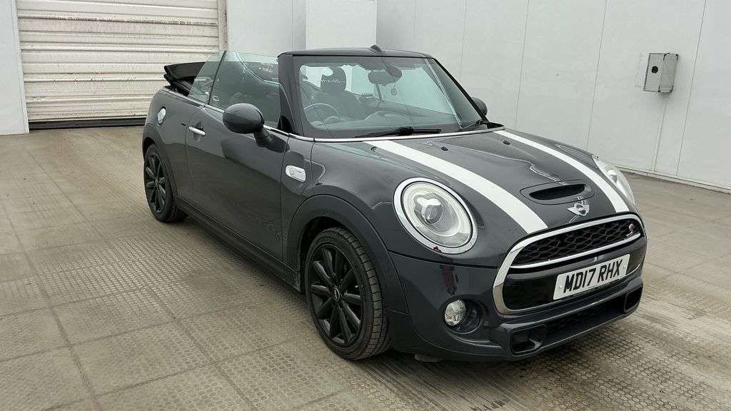 2017 MINI CONVERTIBLE 2017 MINI CONVERTIBLE