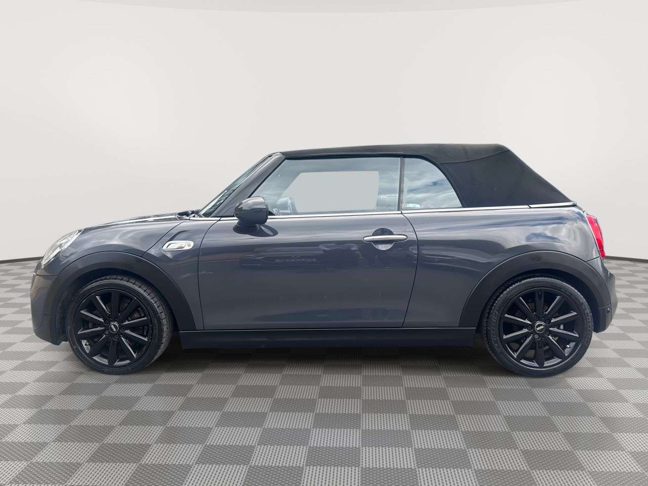 2017 MINI CONVERTIBLE 2017 MINI CONVERTIBLE