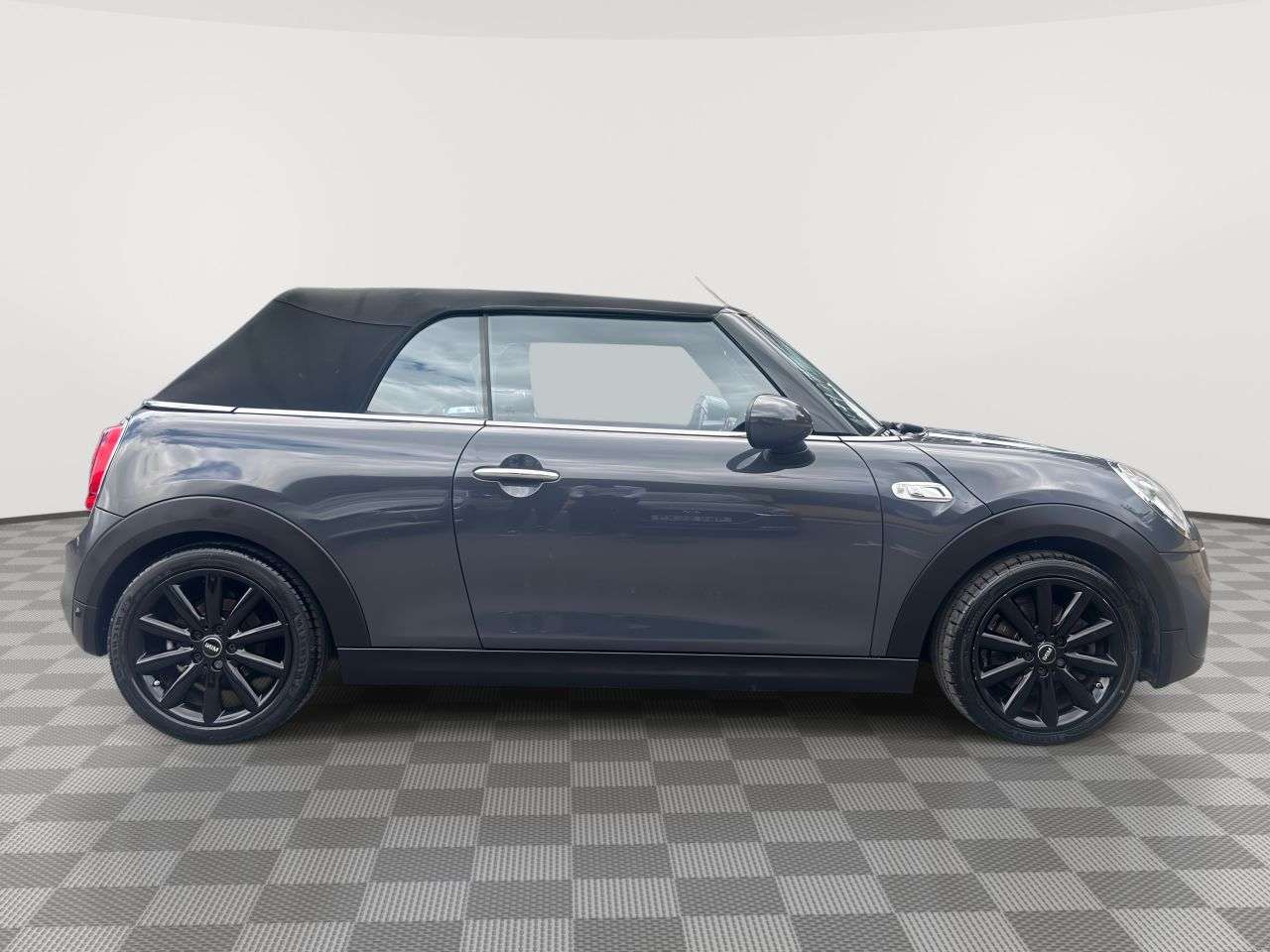 2017 MINI CONVERTIBLE 2017 MINI CONVERTIBLE