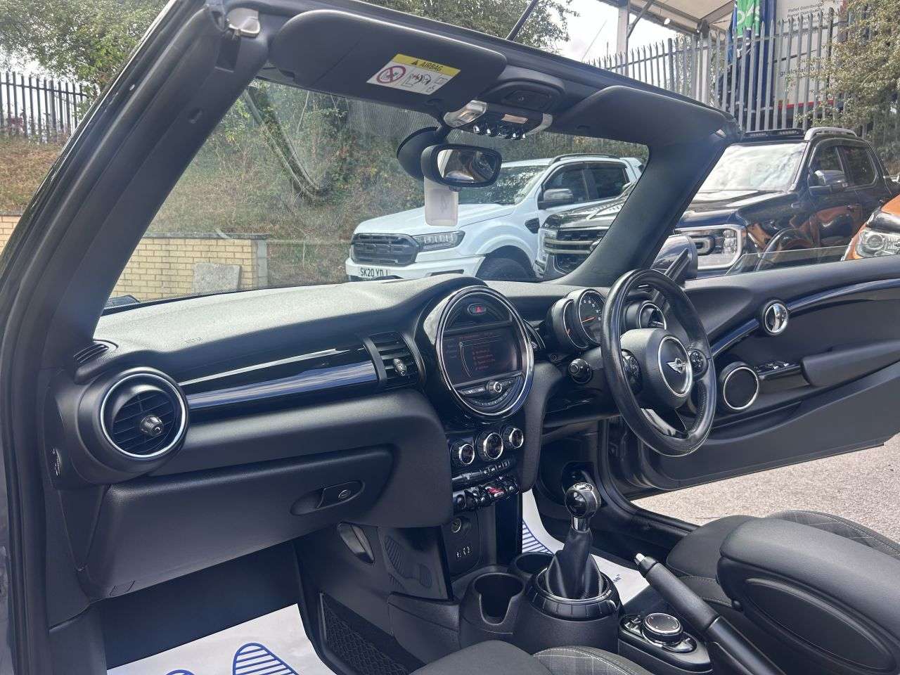 2017 MINI CONVERTIBLE 2017 MINI CONVERTIBLE