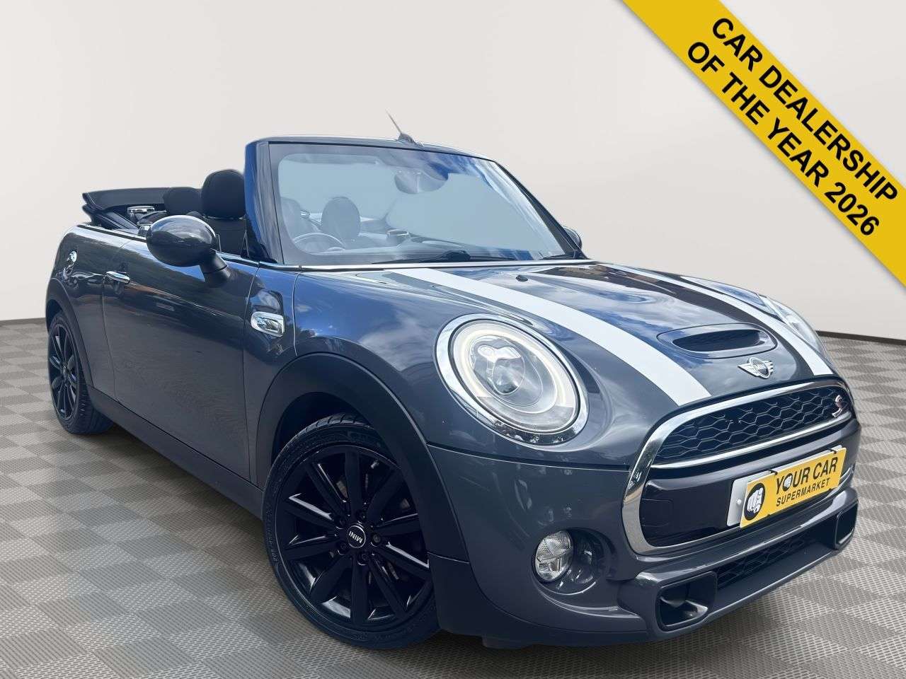 A 2017 MINI CONVERTIBLE 2.0 Cooper S Convertible 2dr Petrol Manual Euro 6 (s/s) (192 ps) 2 KEYS/ LO A 2017 MINI CONVERTIBLE 2.0 Cooper S Convertible 2dr Petrol Manual Euro 6 (s/s) (192 ps) 2 KEYS/ LO