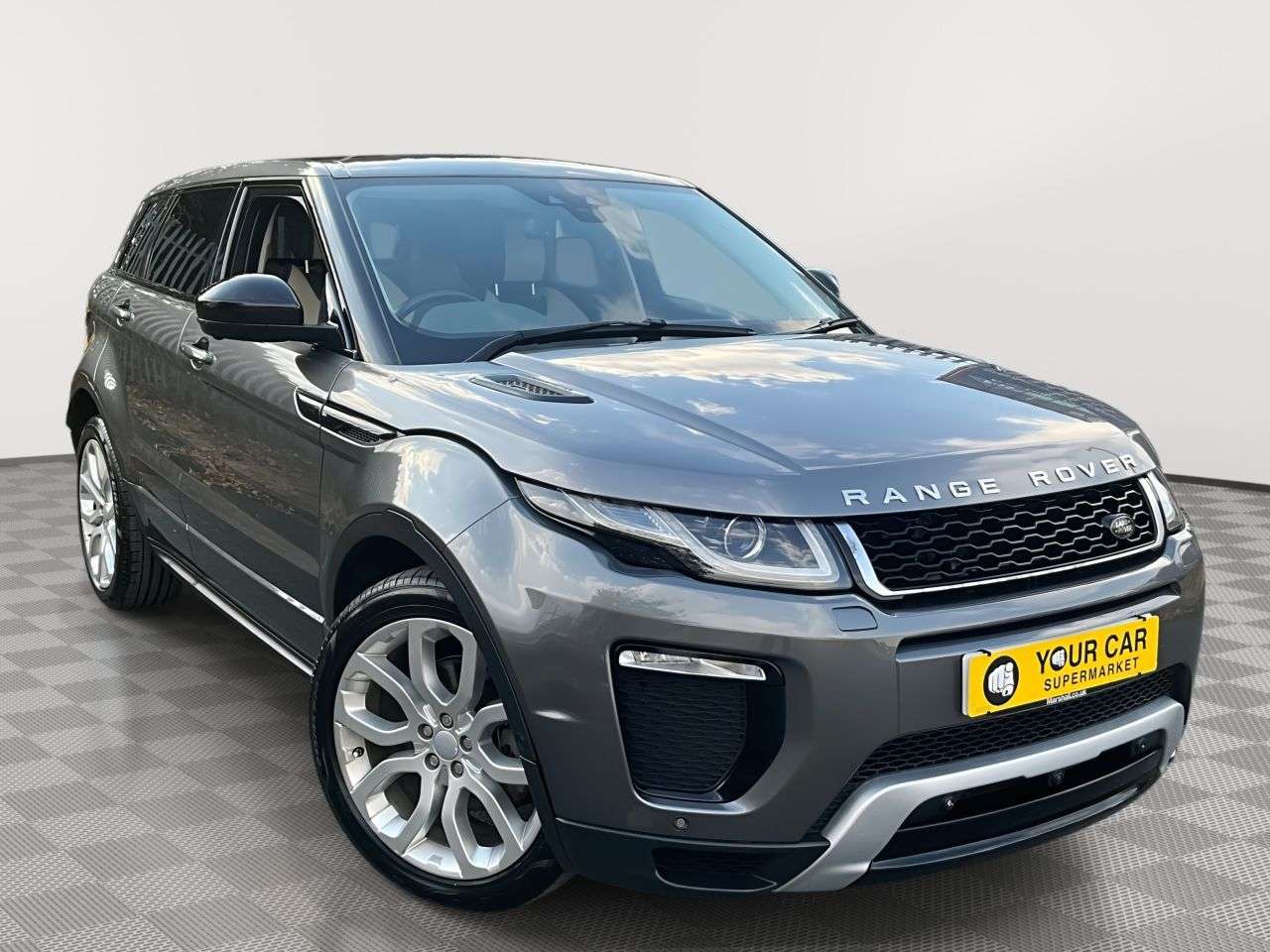 A 2015 LAND ROVER RANGE ROVER EVOQUE 2.0 TD4 HSE Dynamic Lux SUV 5dr Diesel Auto 4WD Euro 6 (s/s) (180 ps) 2 KEY A 2015 LAND ROVER RANGE ROVER EVOQUE 2.0 TD4 HSE Dynamic Lux SUV 5dr Diesel Auto 4WD Euro 6 (s/s) (180 ps) 2 KEY