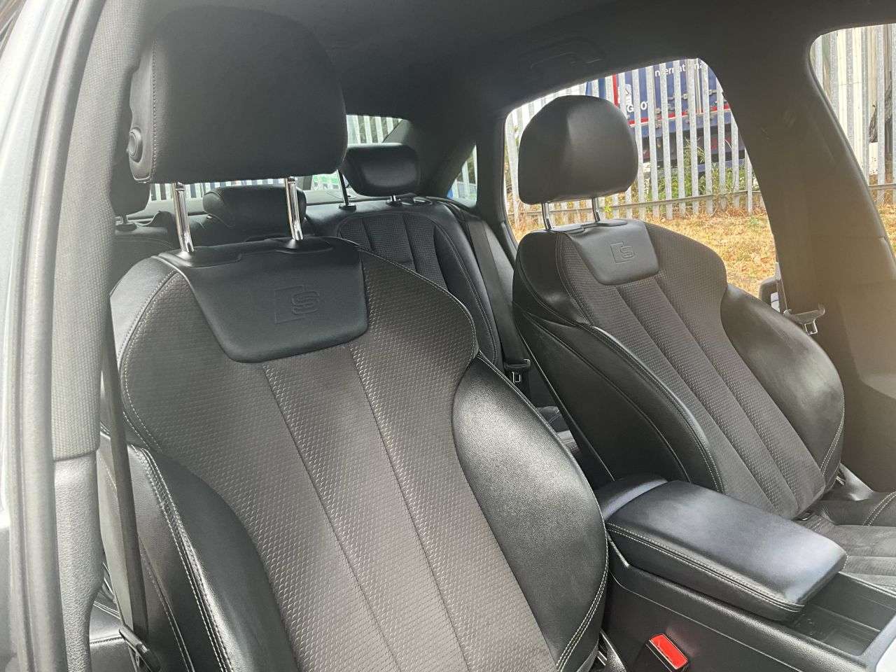 2017 AUDI A4 2017 AUDI A4