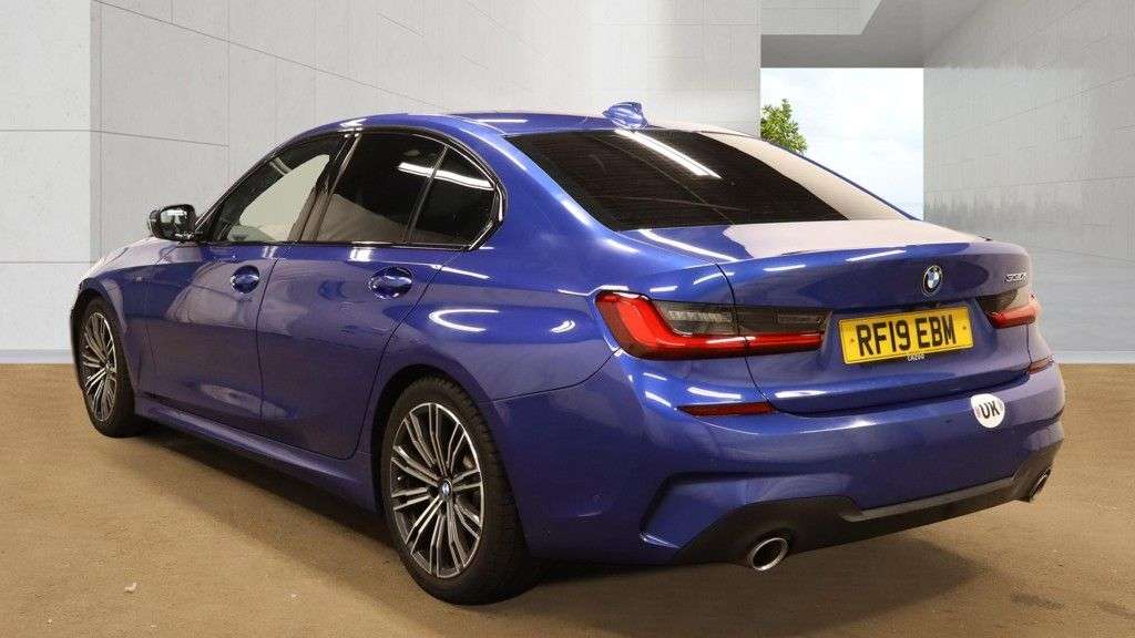 A 2019 BMW 3 SERIES 2.0 330i M Sport Saloon 4dr Petrol Auto Euro 6 (s/s) (258 ps) SHADOW LINE/ A 2019 BMW 3 SERIES 2.0 330i M Sport Saloon 4dr Petrol Auto Euro 6 (s/s) (258 ps) SHADOW LINE/