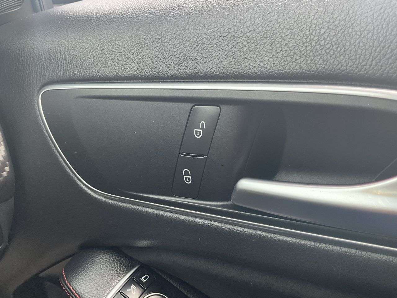 2016 MERCEDES-BENZ A CLASS 2016 MERCEDES-BENZ A CLASS