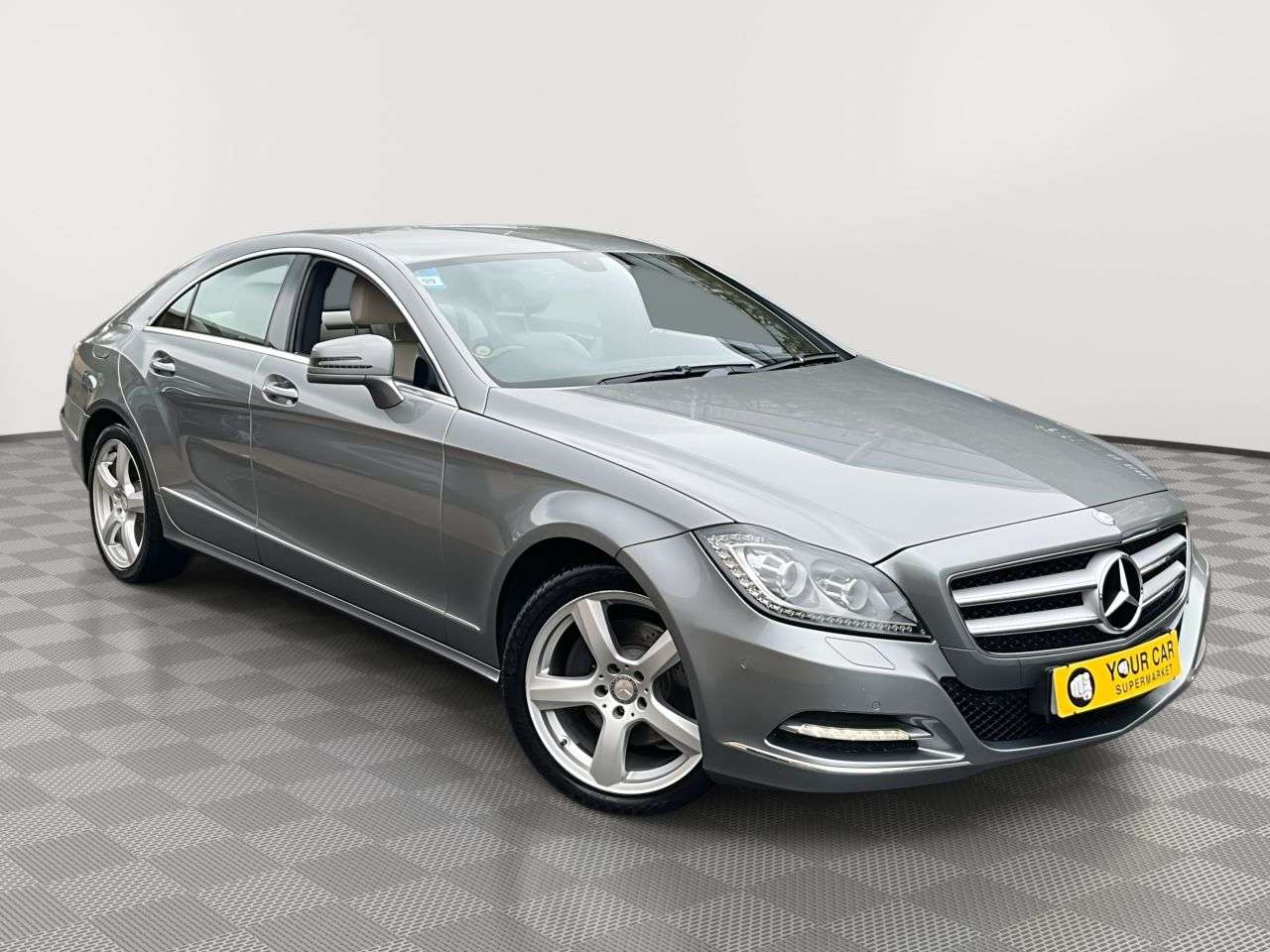 A 2012 MERCEDES-BENZ CLS 3.0 CLS350 CDI V6 BlueEfficiency Coupe 4dr Diesel G-Tronic+ Euro 5 (265 ps) A 2012 MERCEDES-BENZ CLS 3.0 CLS350 CDI V6 BlueEfficiency Coupe 4dr Diesel G-Tronic+ Euro 5 (265 ps)