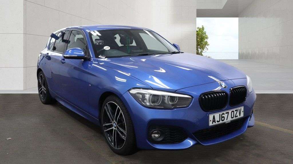 A 2018 BMW 1 SERIES 1.5 118i M Sport Shadow Edition Hatchback 5dr Petrol Auto Euro 6 (s/s) (136 A 2018 BMW 1 SERIES 1.5 118i M Sport Shadow Edition Hatchback 5dr Petrol Auto Euro 6 (s/s) (136