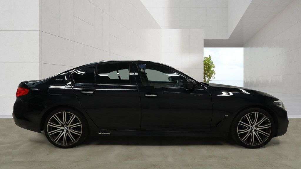 2018 BMW 5 SERIES 2018 BMW 5 SERIES
