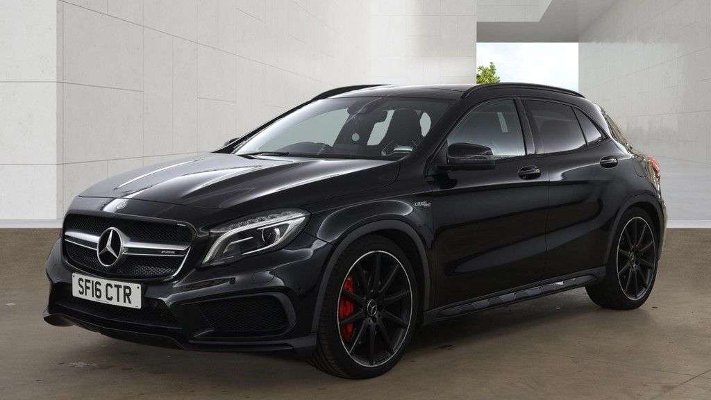 A 2016 MERCEDES-BENZ GLA 2.0 GLA45 AMG (Premium) SUV 5dr Petrol SpdS DCT 4MATIC Euro 6 (s/s) (381 ps A 2016 MERCEDES-BENZ GLA 2.0 GLA45 AMG (Premium) SUV 5dr Petrol SpdS DCT 4MATIC Euro 6 (s/s) (381 ps